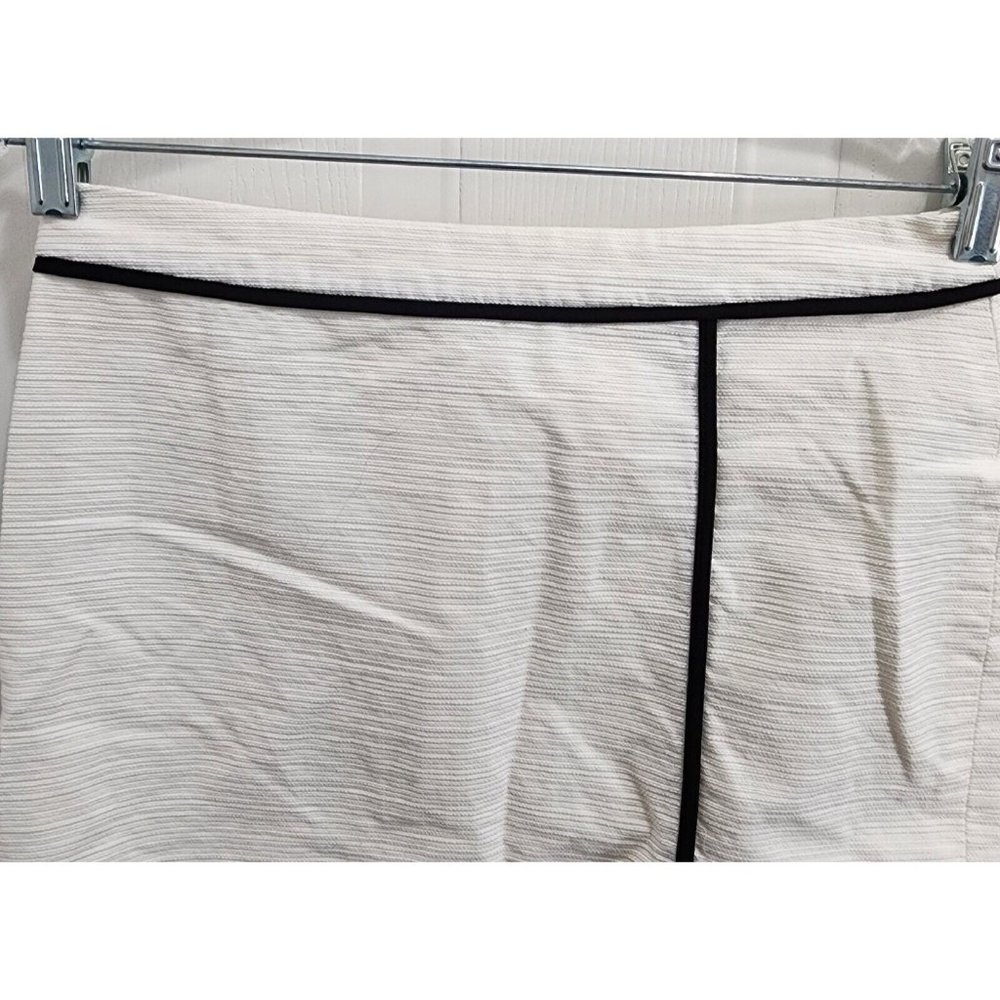 Ann Taylor Women's Woven Crinkle Pencil Skirt White/Black Piping Petite Size 2P - Picture 2 of 10